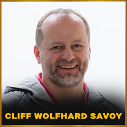 Cliff Wolfhard Savoy mit Goldrand
